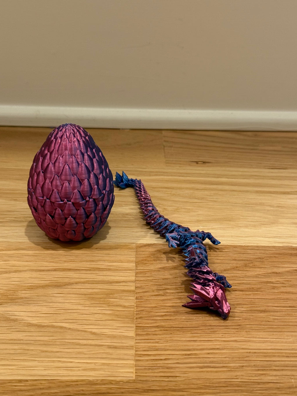 Dragon with Egg ￼